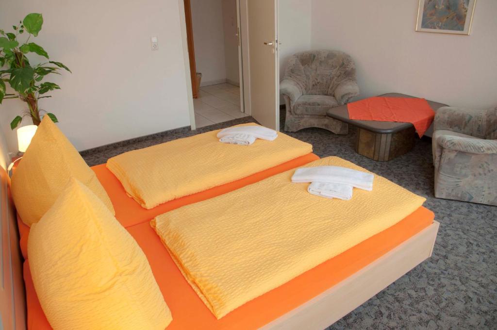 Pension Leipzig Georgplatz Ruang foto