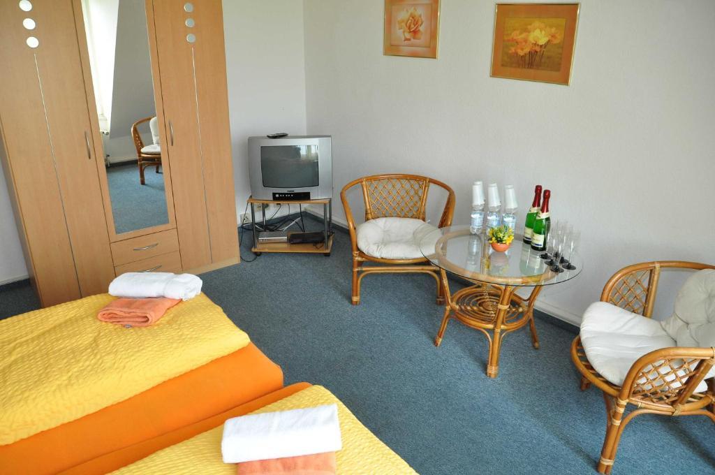 Pension Leipzig Georgplatz Ruang foto