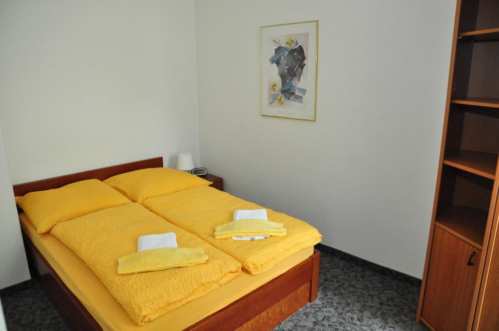 Pension Leipzig Georgplatz Ruang foto