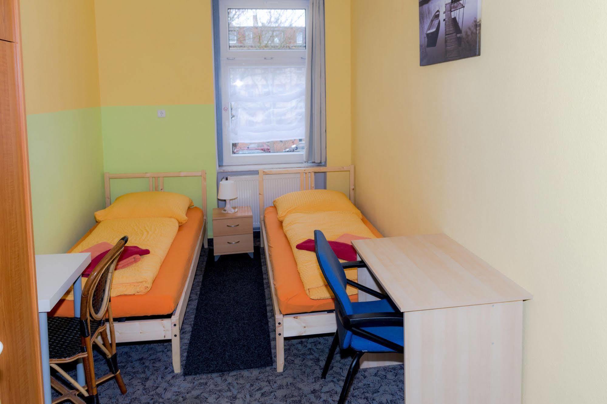 Pension Leipzig Georgplatz Bagian luar foto